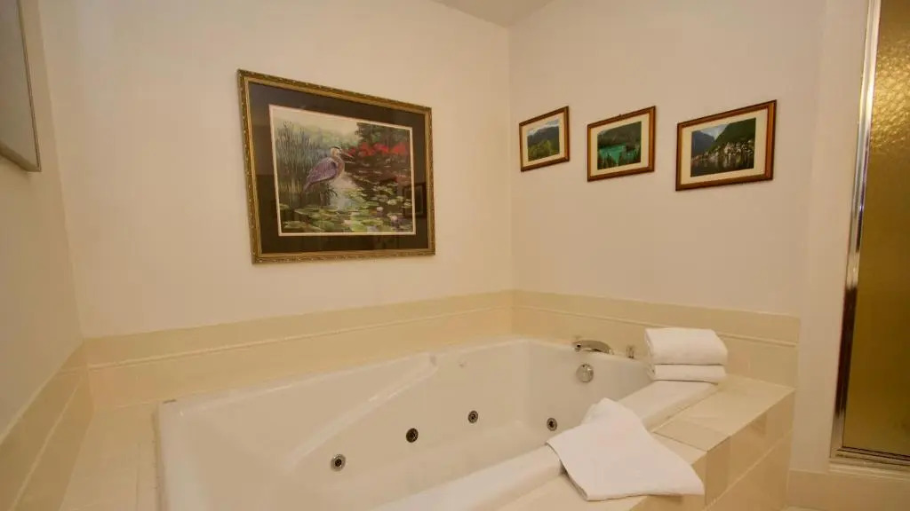 Baileys Harbor Yacht Club Resort