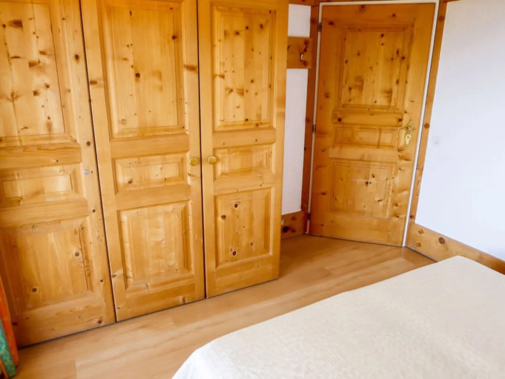 Apartment Le Bristol C36 by Interhome