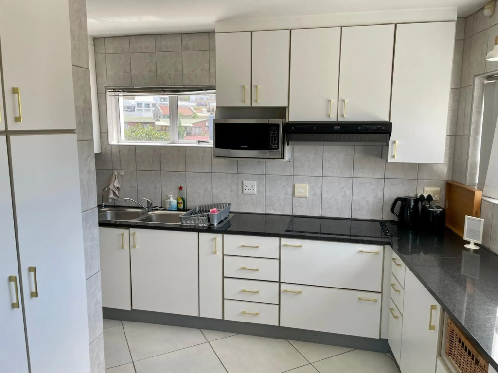 On Point Beach House - Jeffreys Bay