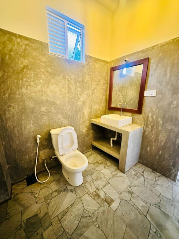 Unawatuna Hideaway Hostel