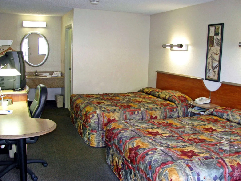 Motel 6-Dayton, OH - Englewood