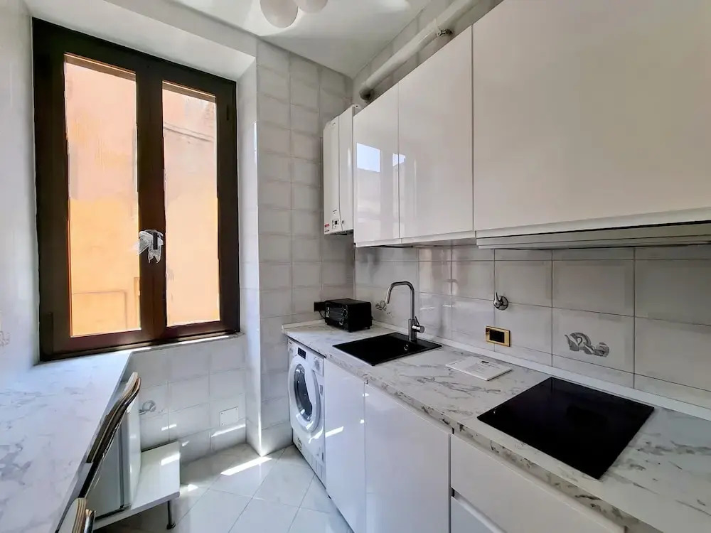 Rhome Sweet Rhome Suite