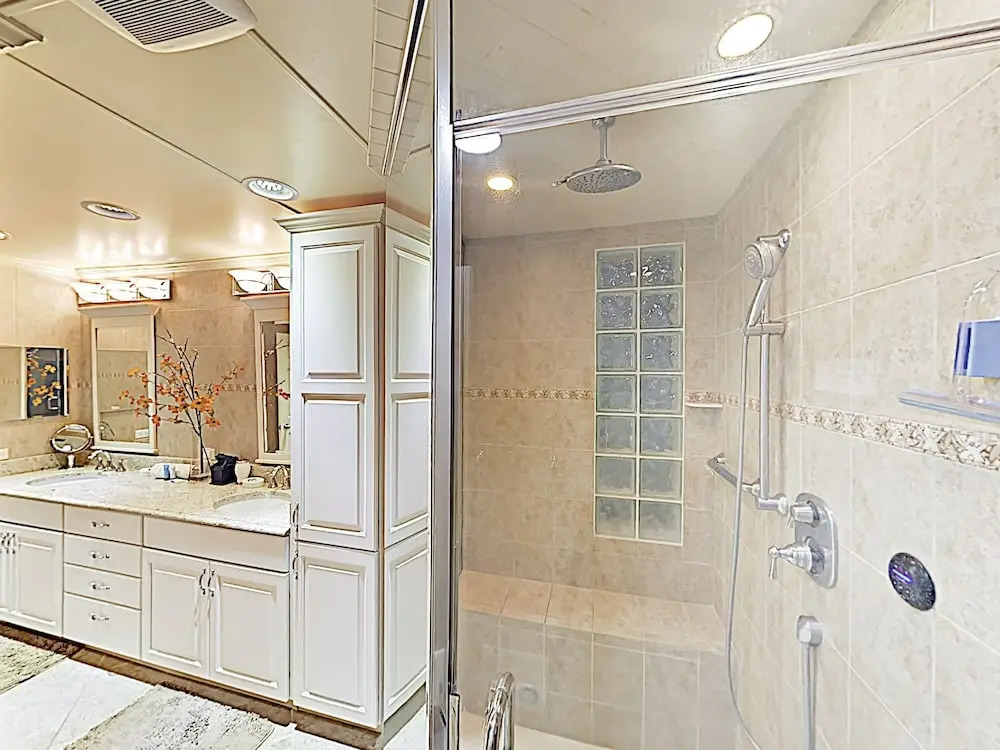 New Listing! All-suite Ocean-view W/ Pool 2 Bedroom Condo