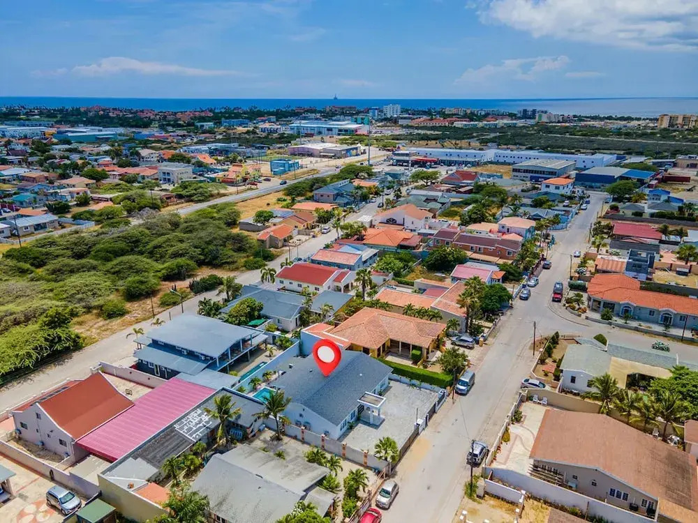 NEW 5BR Villa w Privatepool 3min to Eagle Beach