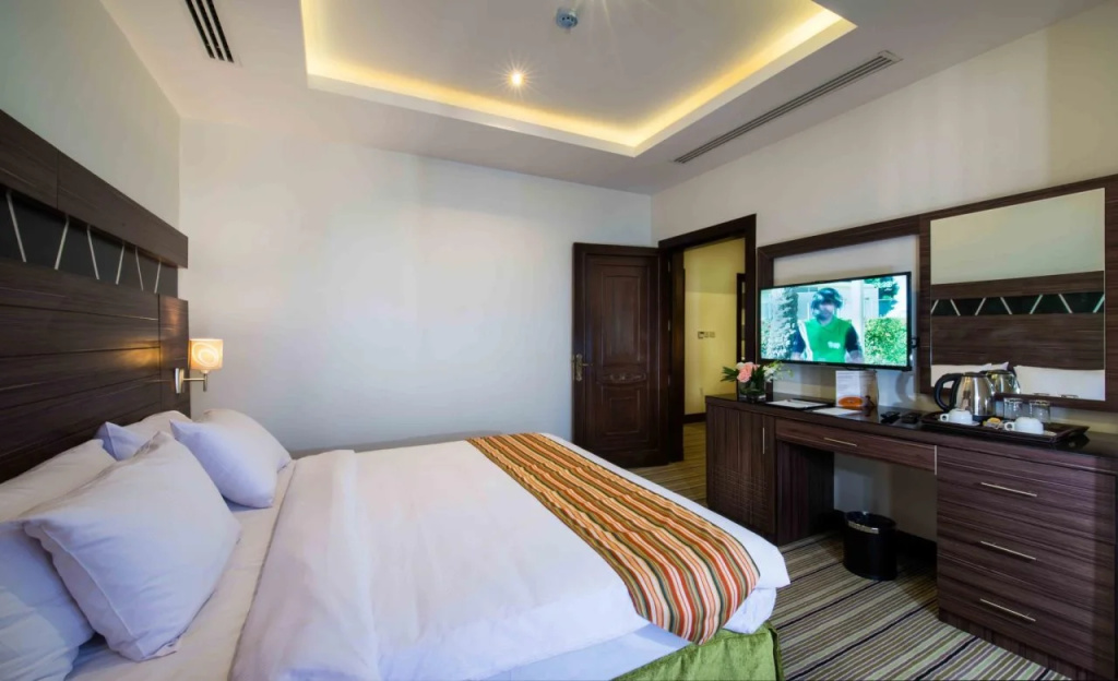 Rose Continental Hotel