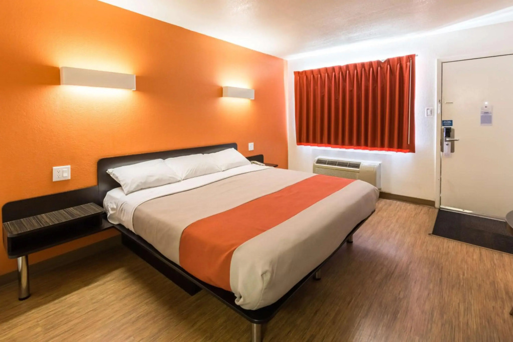 Motel 6-Stephenville, TX