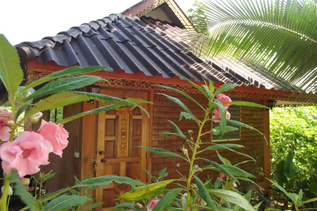 Phuchomjan Resort
