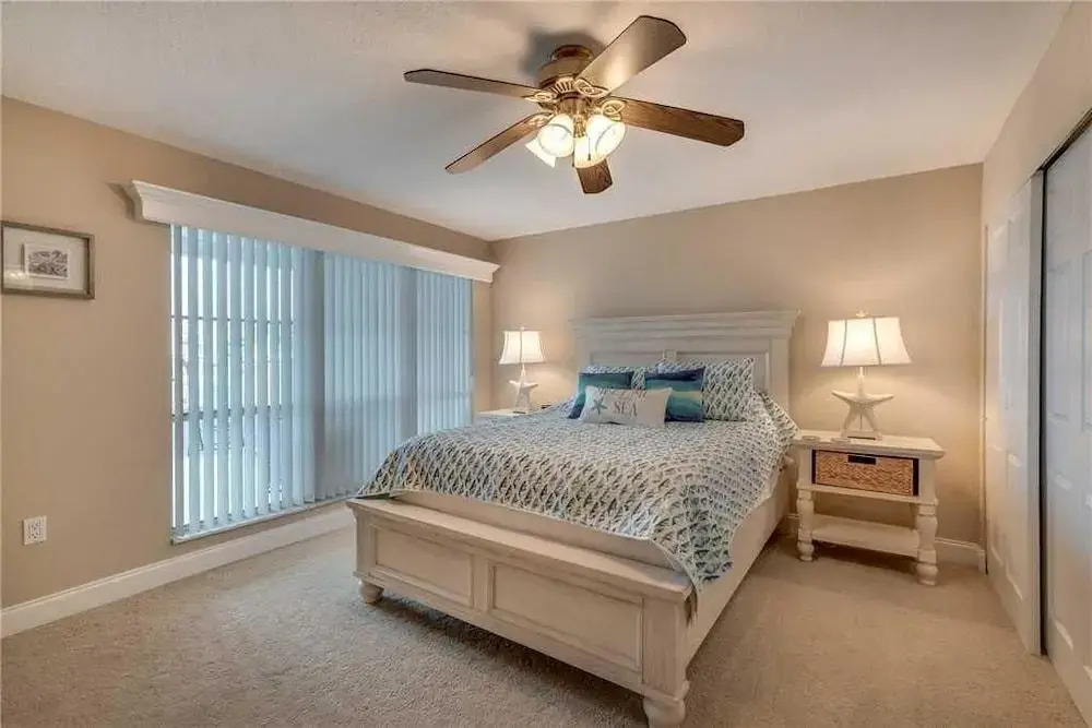 Madeira Beach Yacht Club 343H by Distinctive Beach Rentals