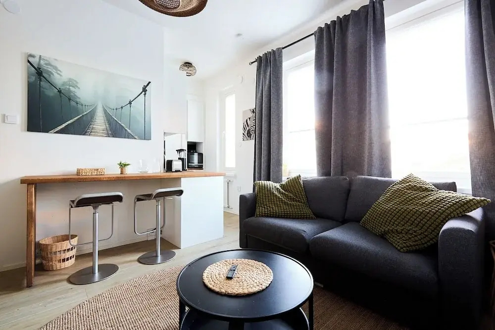 Beautiful Studio in Heart of Downtown