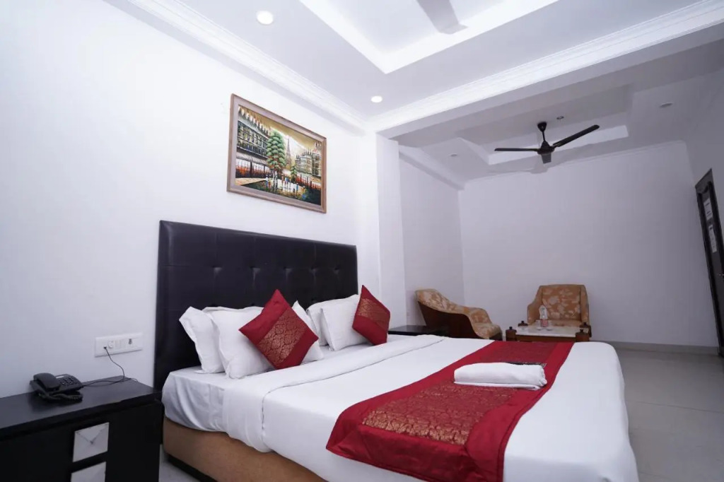 Hotel Moon Residency - Dwarka Sector 21 Metro Station