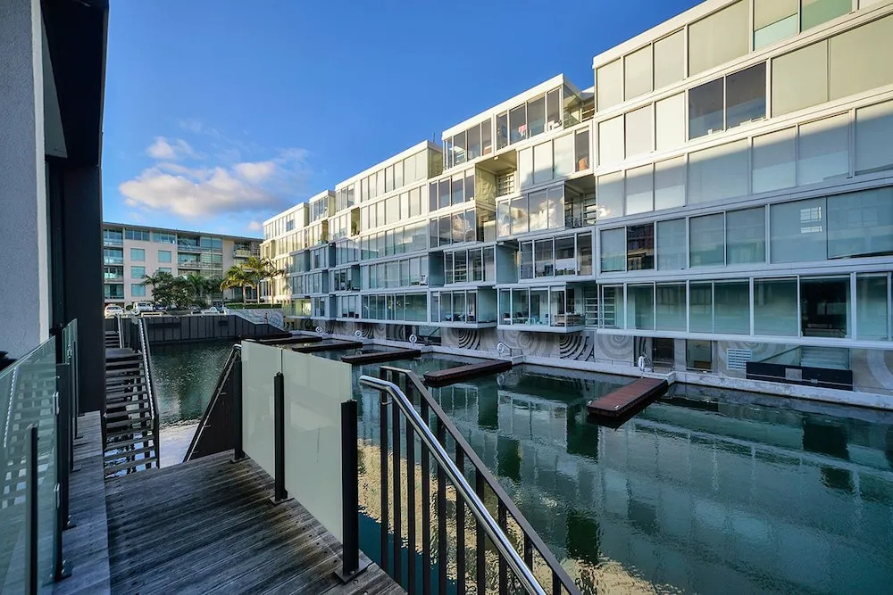 QV Charming 2 Bedroom Viaduct Harbour - 607