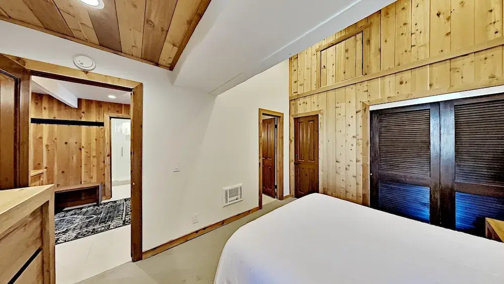 Spectacular Condo Slopeside Location and Mountain View! Close to Village Gondola by RedAwning