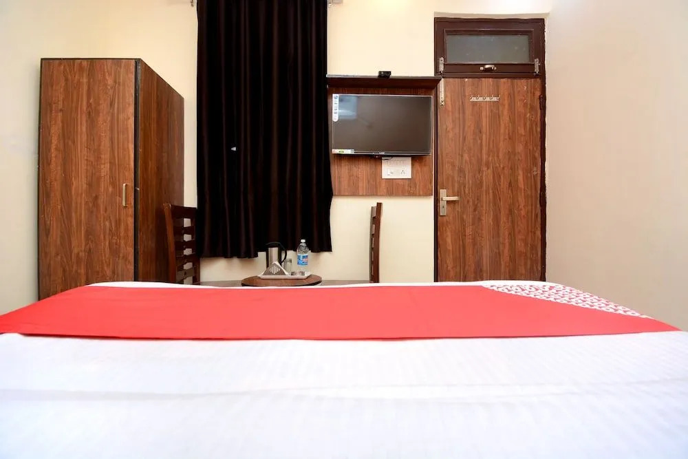 OYO 30743 Hotel Himalayan