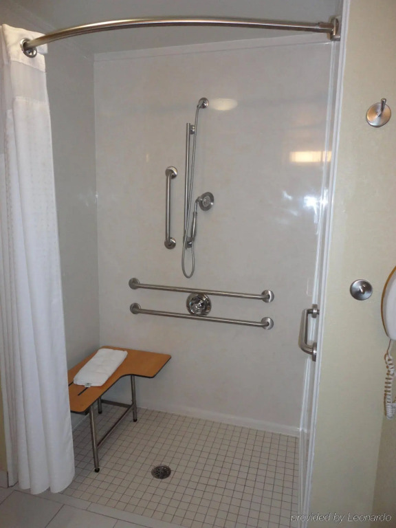 Holiday Inn Express Hotel & Suites Cullman by IHG