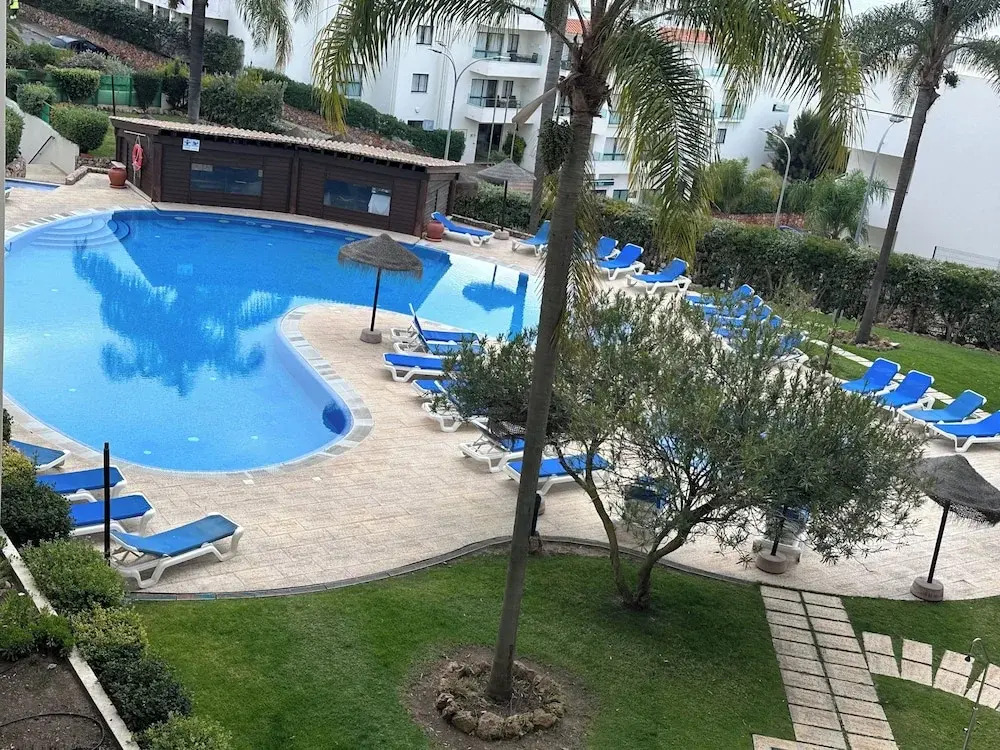 Oceanview Bliss in Albufeira Retreat Over Oldtown