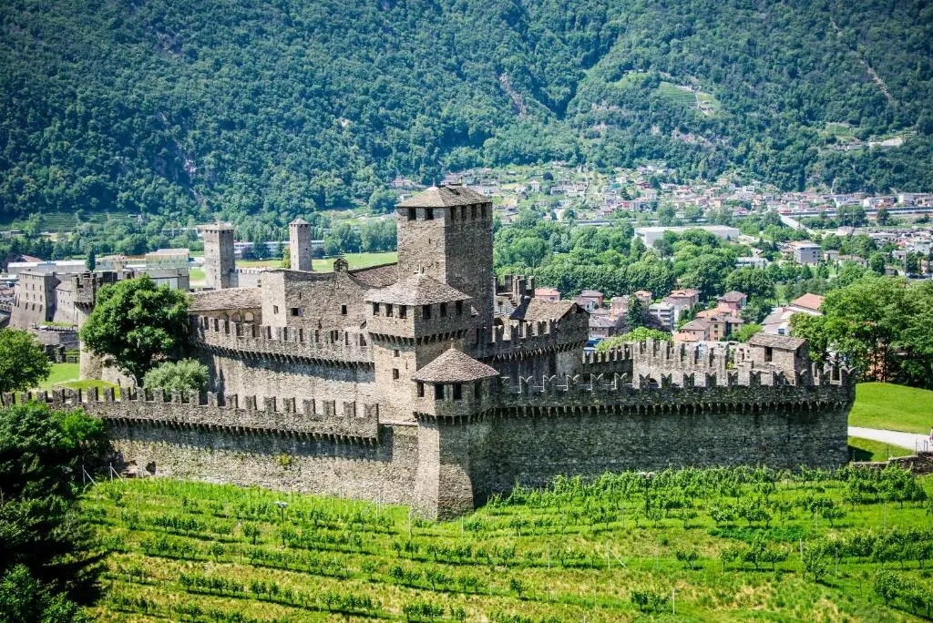 Ostello Montebello - Bellinzona Youth Hostel