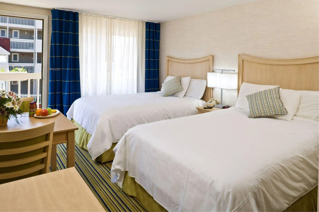 Surfside Hotel and Suites