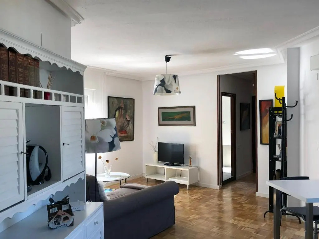 Maravillosa vivienda uso turistico con Parking VUT 921 AS