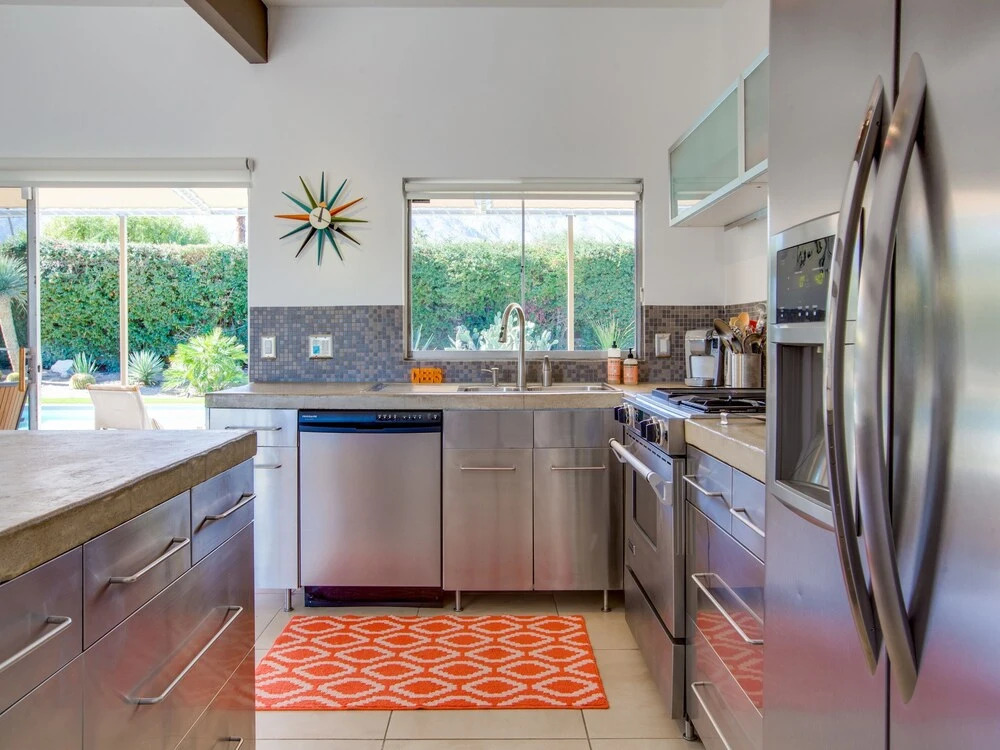 3br/2ba “The Bowie House” Mid-Century Modern W/ Pool And SPA Home