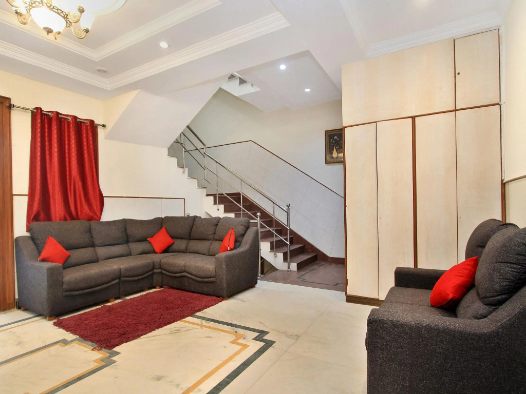 OYO Ira Residency