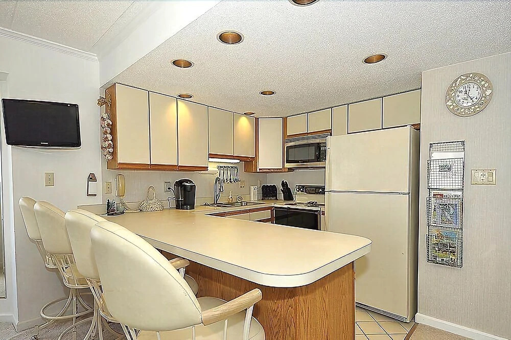 Harbour Island 207k 3 Bedroom Condo