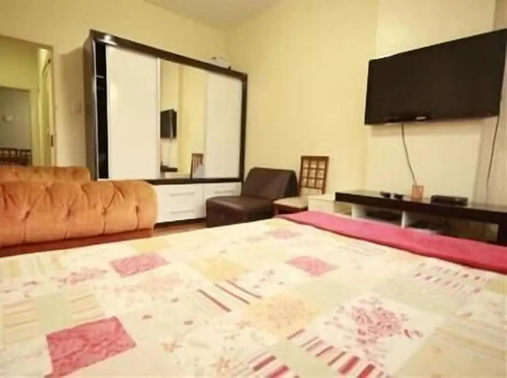 GoHouse Copacabana 1203