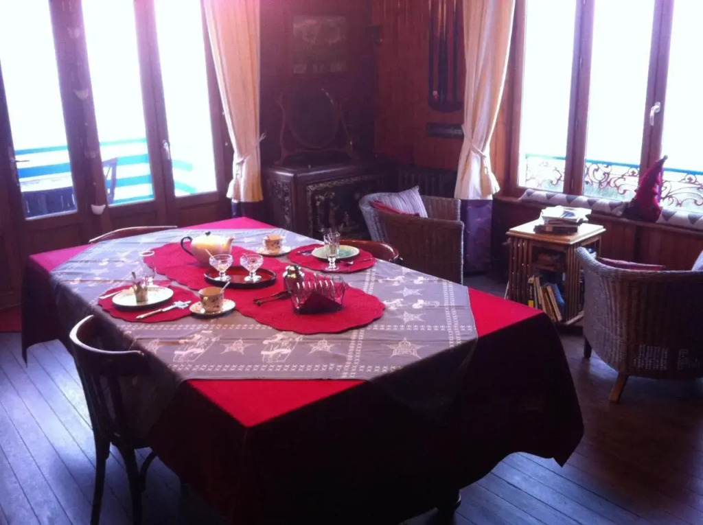 Villa de Jade