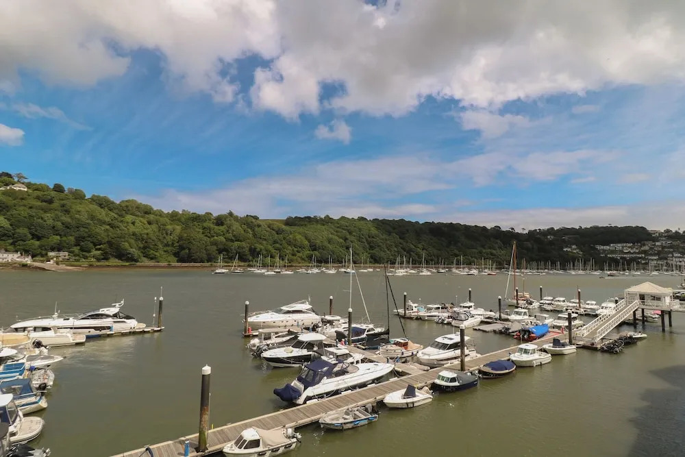 22 Dart Marina