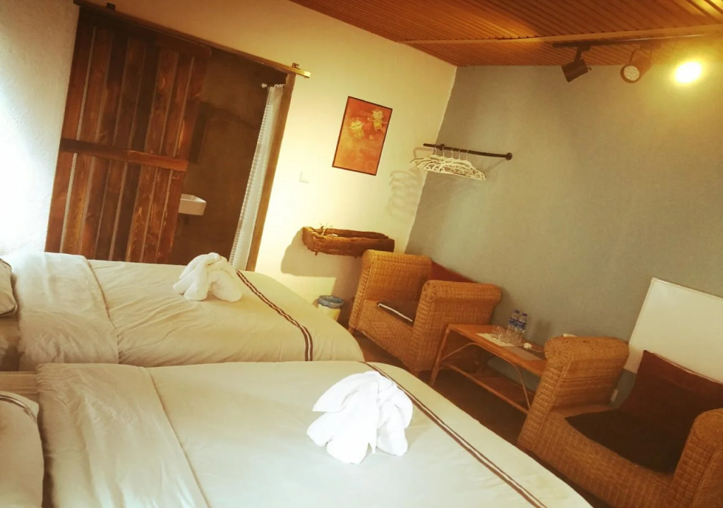 1975 Chongyu Hostel