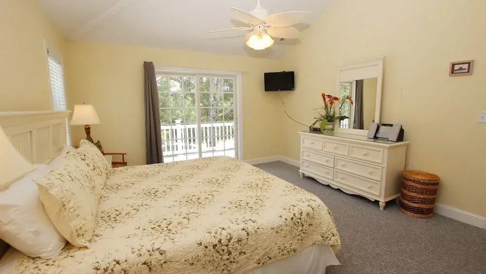 A-Sea-Breeze - 5 Br Home