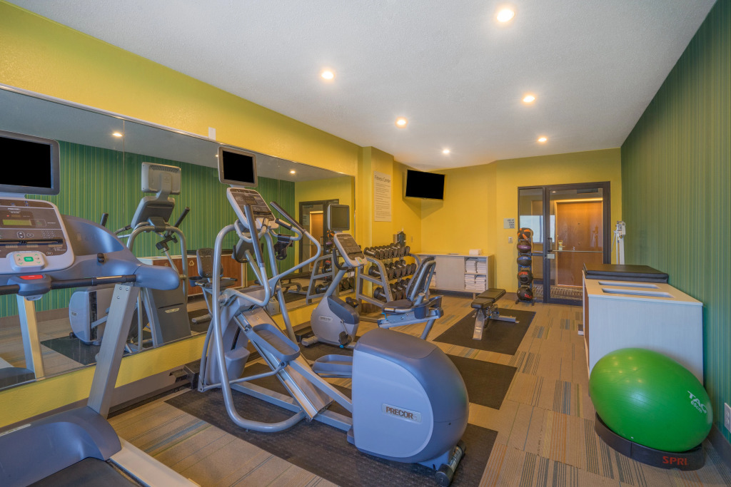 Holiday Inn Express Hotel Howe / Sturgis by IHG