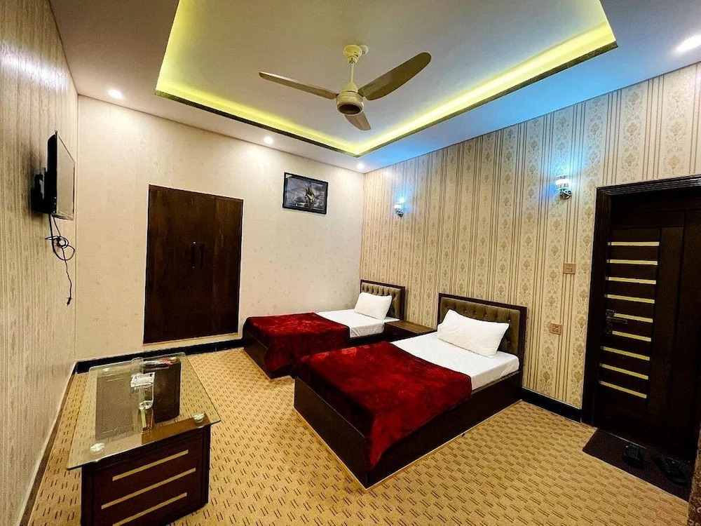 HUSNAIN RESORT by Saud khan