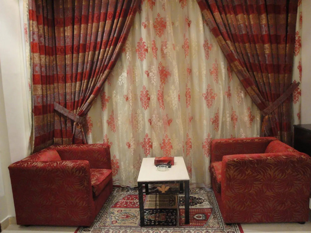 Marina Royal Hotel Suites