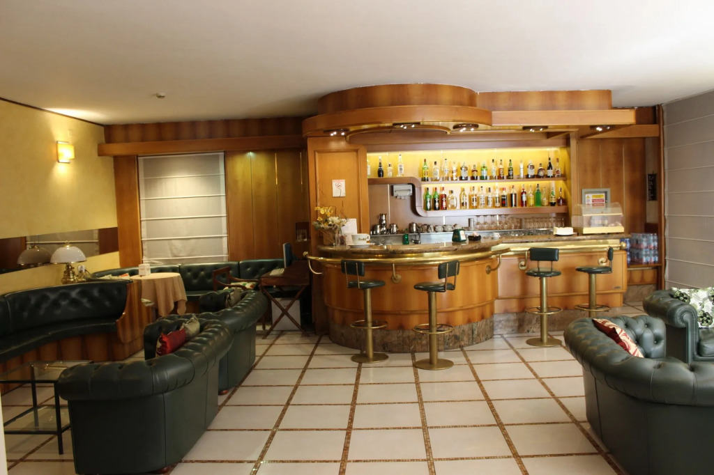 New Alexander Hotel