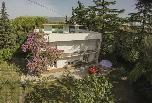 Apartment Pinus I