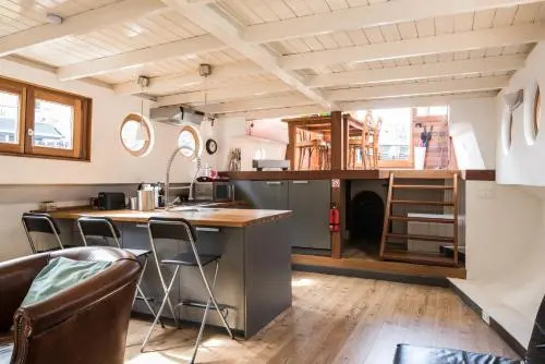 Houseboat Prince William & Houseboat Prince Arthur