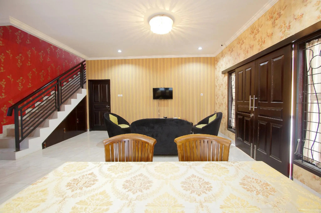 Hotel O near UGM formerly Bayang Brothers Guest House