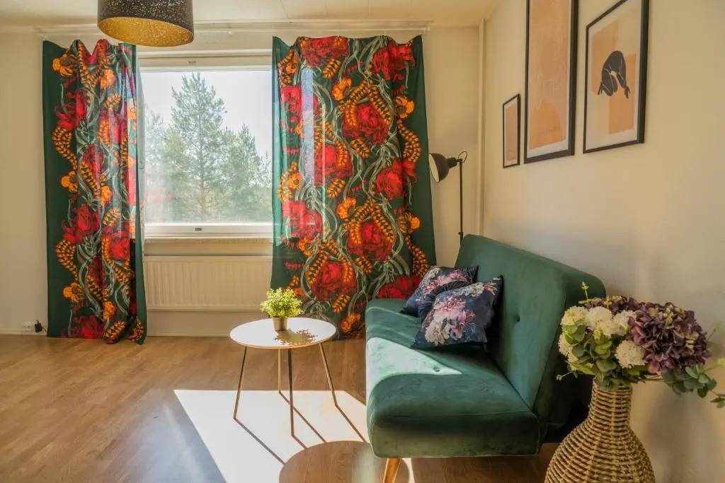 Design apartment with lake view, sauna, fireplace