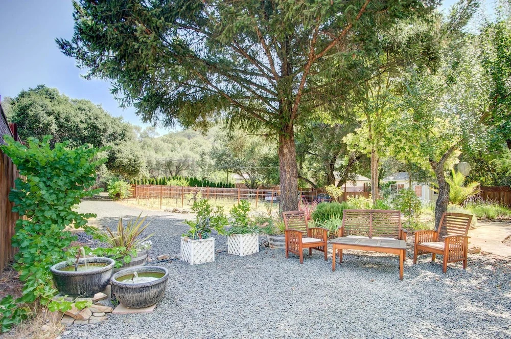 Wine Country Gem 2 Bedrooms 1 Bathroom Home