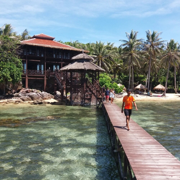 Breve Azurine Lagoon Resort