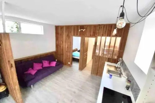 appt 2 chambres calme,clim, plage et gare proche pkg