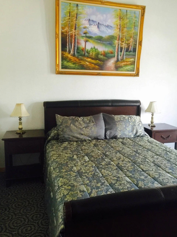The Black Pearl Suites