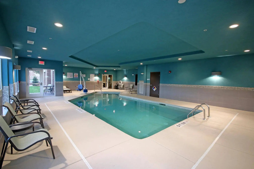 Holiday Inn Express & Suites Charlotte North by IHG