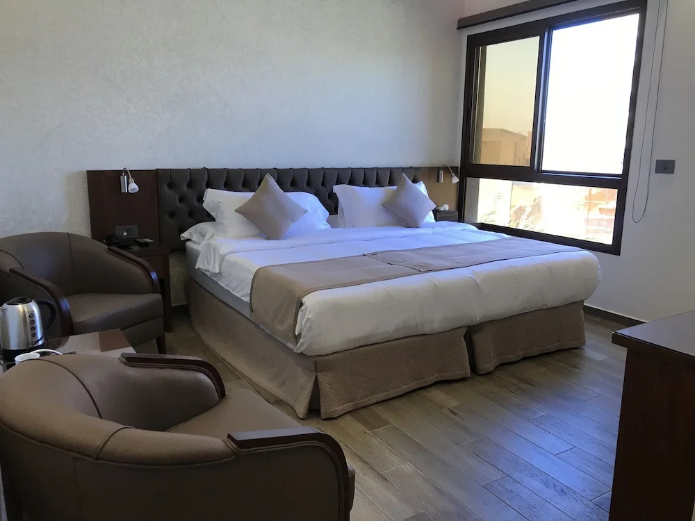 Sea View Hotel