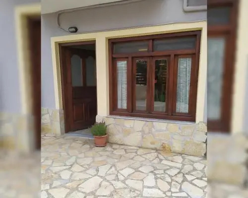 Elias Apartments