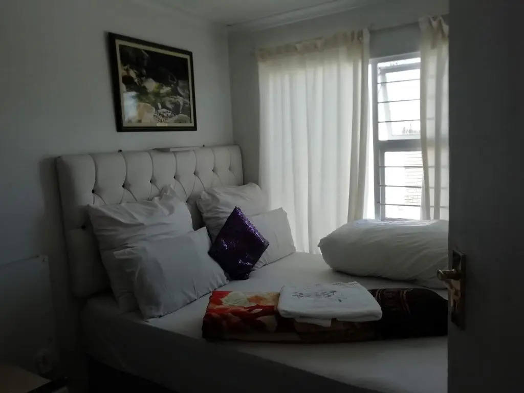 Inams guest House