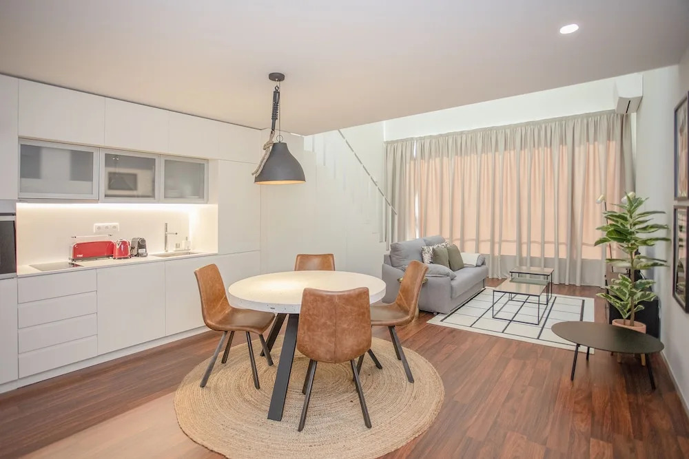 Liiiving - Luxury Gallery Apartment I