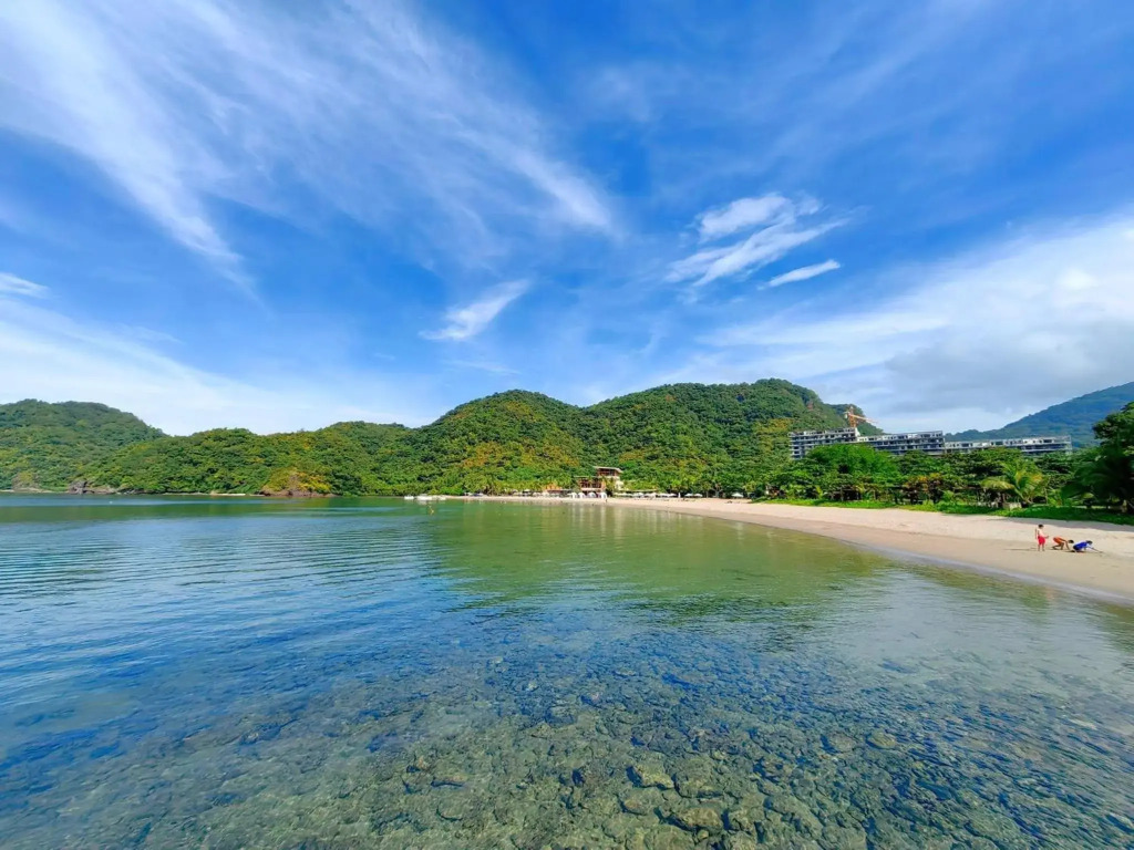 2BR Condo Unit for Rent at Pico de Loro by Raquel's Place