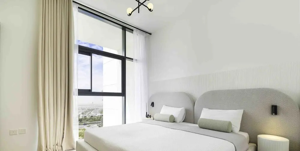 LUX The Dubai Hills Executive Suite