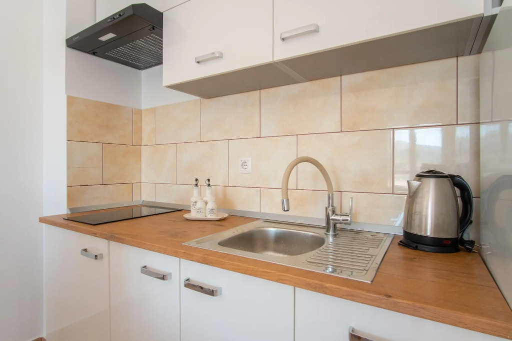 Apartment Lazić Pag by Pag tours
